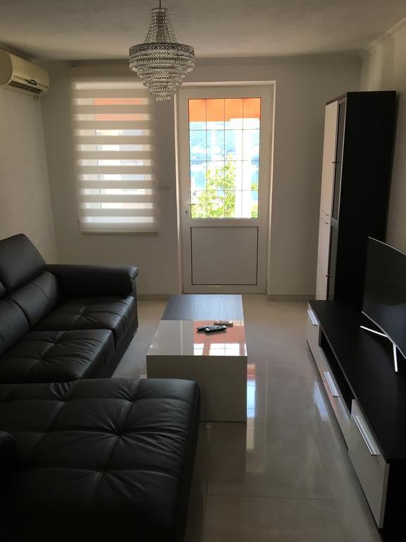 Apartment Apollo Kotor Eksteriør bilde