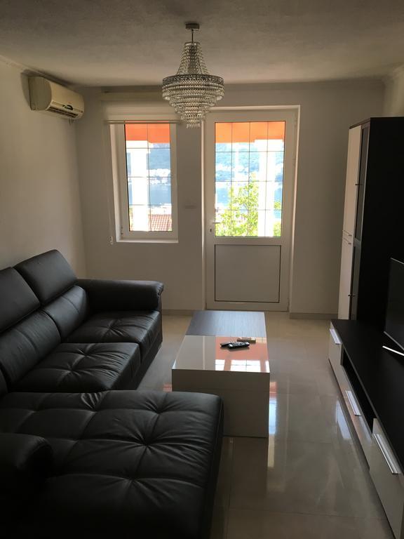 Apartment Apollo Kotor Eksteriør bilde
